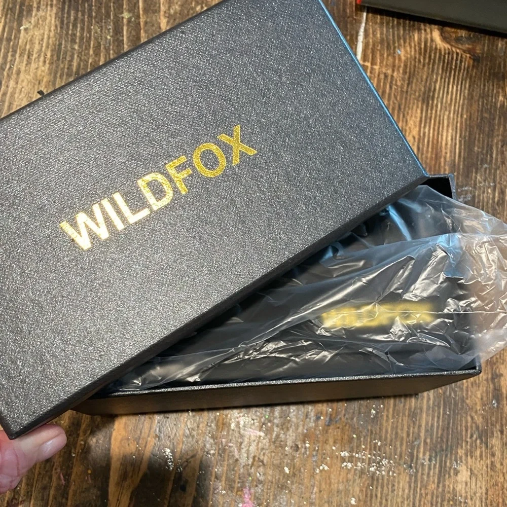 WILDFOX sunglasses! Pink, in case & collectible box!! Very sturdy and so FUN🤩
